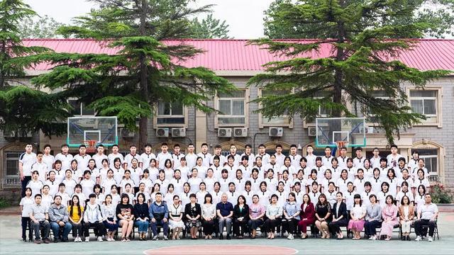 北京市徐悲鸿中学2021届初三年级毕业典礼隆重举行