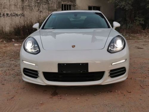 2016款 保时捷帕拉梅拉3.6 四驱 白色咖啡内