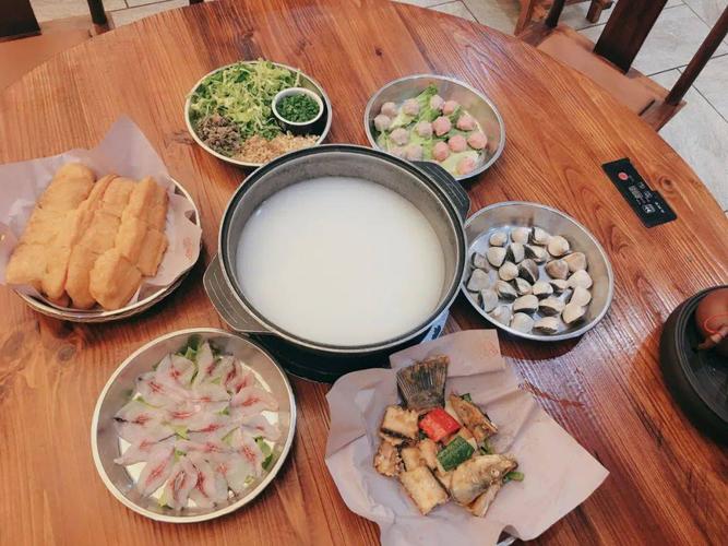 【顺德餐饮名店】又鲜又稠,营养养生的粥底火锅!