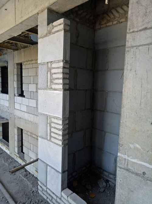 湖北襄阳招砌泡沫砖的师傅