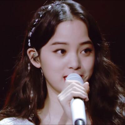 欧阳娜娜滤镜头像原截:樱绒小兔二转注明:顾雨曦