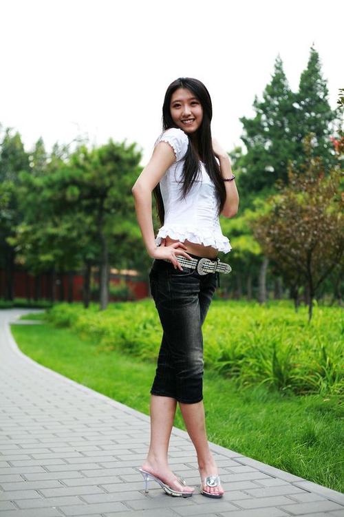 外拍美女