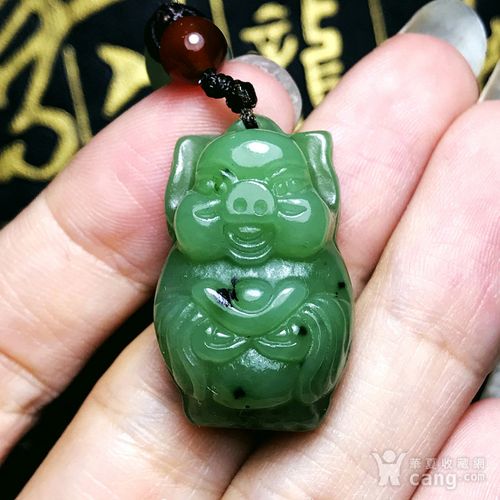 天然和田玉完美无裂碧玉招财进宝可爱猪吊坠