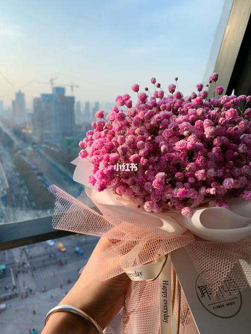 满天星小花束