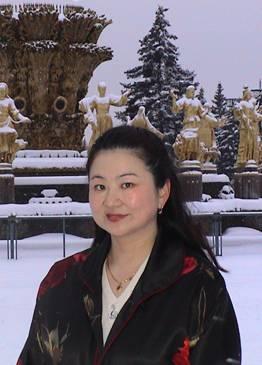 徐平,教授,中国海洋大学艺术系副主任,中国高教音乐学会会员,国家