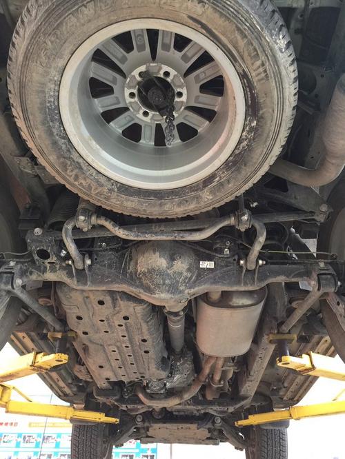 霸道的普拉多---有路必有丰田车,无路还有普拉多