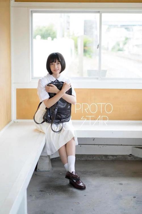 加藤小夏夕阳下美颜写真小鉴