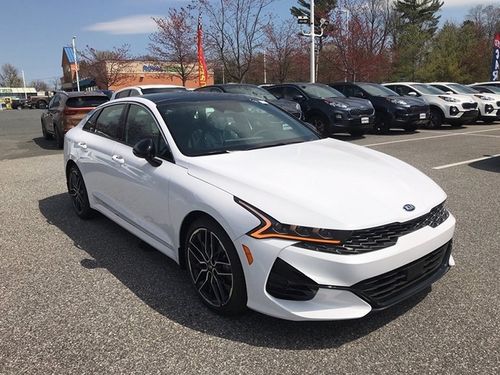 起亚全新k5运动版实拍定名为起亚k5gt