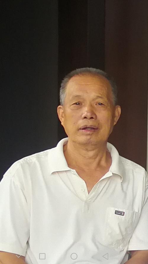 2020年八一黄振海在他的华海酒店邀请老战友们小聚.
