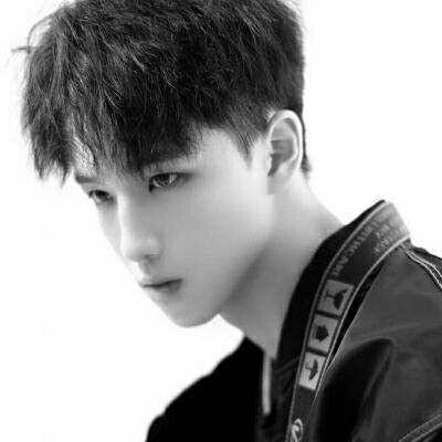 霸气男生头像黑白酷帅2019精选 很多人不用风吹就散了