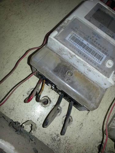 这种电表怎么偷电,或者不走表?