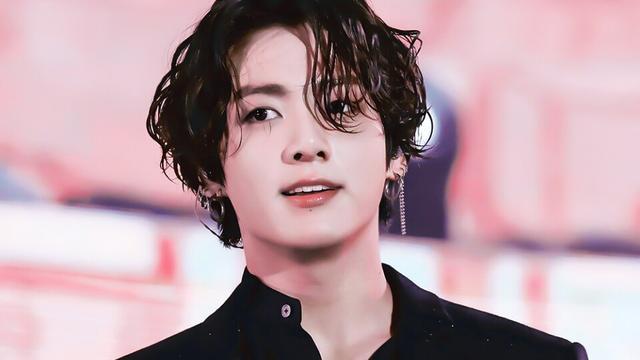 田柾国发型被选为最流行的发型,最强养成系偶像!粉丝