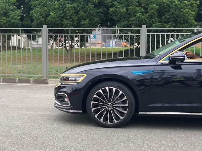 2020广州车展探馆:上汽大众新款辉昂实车_太平洋汽车网