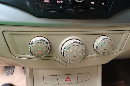 荣威350 2013款 350s 1.5l 手动迅驰版