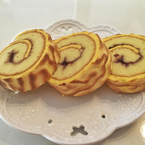 奶香虎皮蛋糕卷