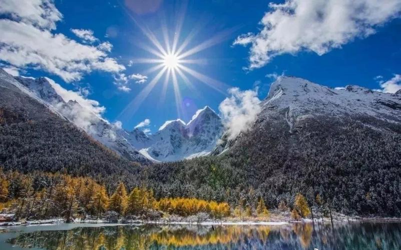 当暖阳将冰雪融化之时,一切棱角变得清晰起来,秋天留下的旖旎美景