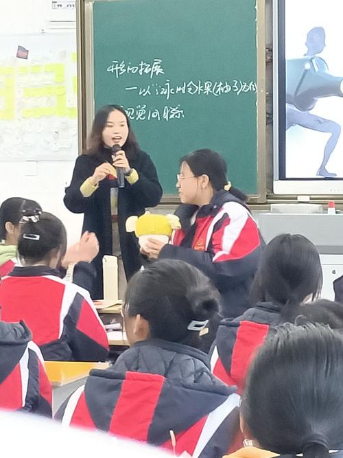 教者有爱,学者有心——记永州市教科院调研江永县第一中学高中美术课