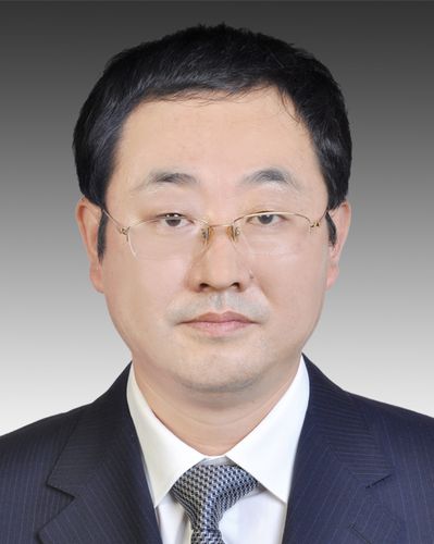  p>胡新利,男,汉族,生于1969年7月,陕西凤翔人,本科文化,1992年8月