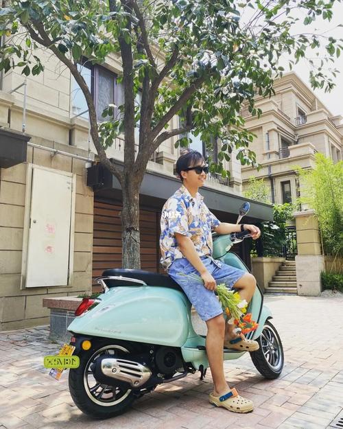 新款薄荷绿 vespa提车两天感受～九宗罪_薄荷绿_提车