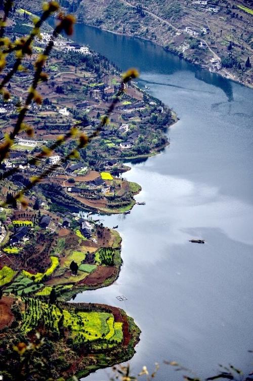 湘西保靖段酉水河流域风光带