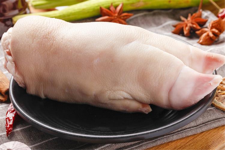 在家卤猪蹄用前蹄还是后蹄别贪便宜肉贩子买错了全是骨头