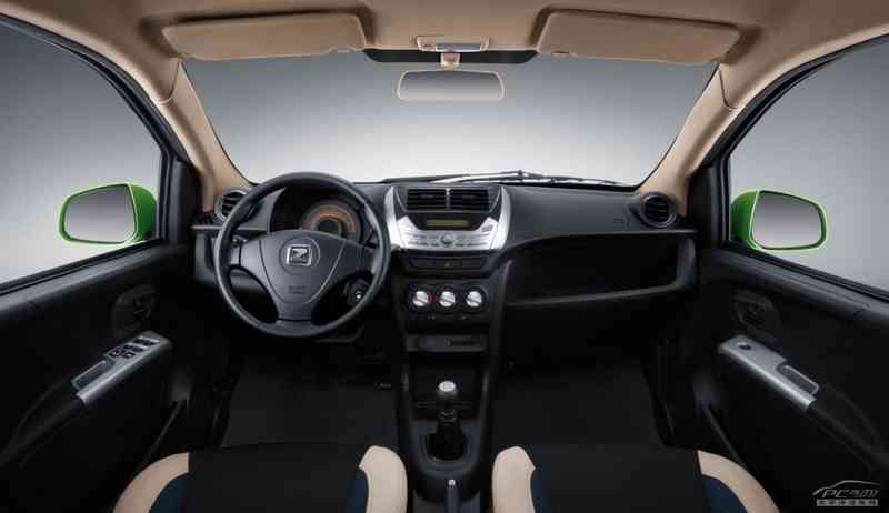 作为新生代城市时尚小车,众泰z100精英型外观和内饰汲取了国际流行