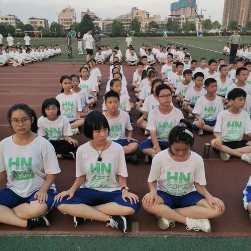 湖南师大附中星城实验中学2005班军训特辑