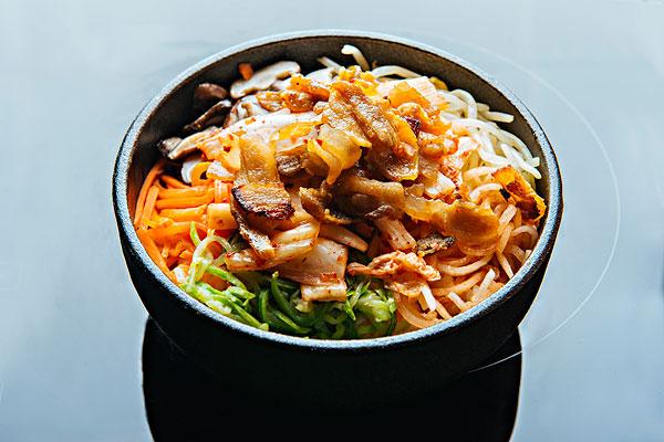 泡菜五花肉石锅拌饭