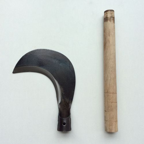 宽扇镰刀农用镰刀户外砍柴刀割草刀头草镰园林镰刀锰钢镰刀刮草刀