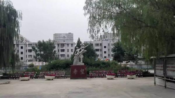 杭州市文龙巷小学与新疆阿克苏温宿县第二小学喜结