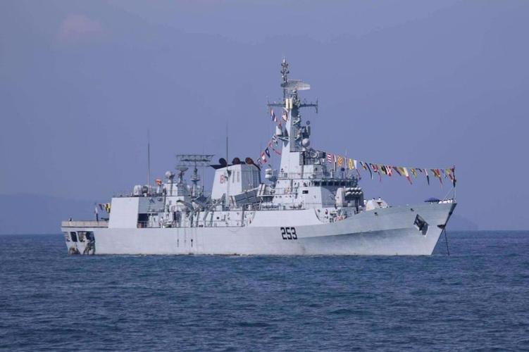 祝贺巴铁!喜提054ap护卫舰,性能完胜印度军舰