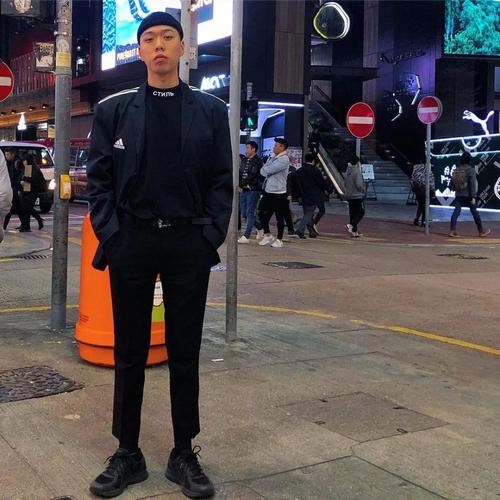 看完这些个子不高rapper穿搭后,我可以了