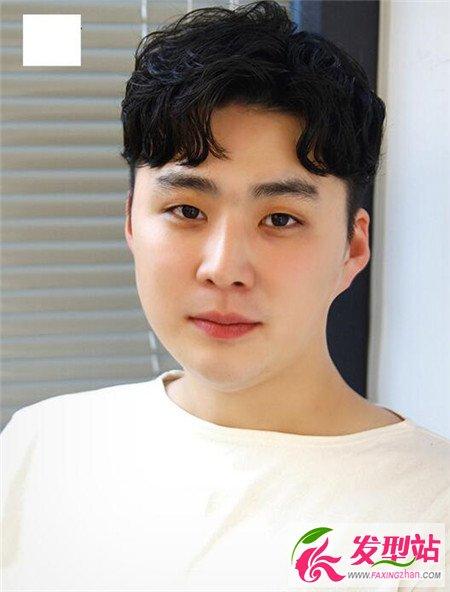 男生梳什么发型显脸小 显得脸小的男生发型