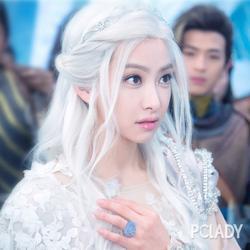 幻城还没完 宋茜银发公主头不再"辣眼"