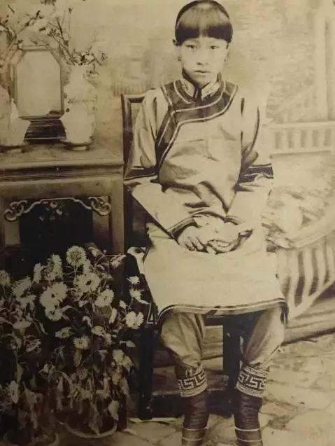 30张古代青楼女子真实样子的旧照:长相漂亮,才艺无双,身世可怜