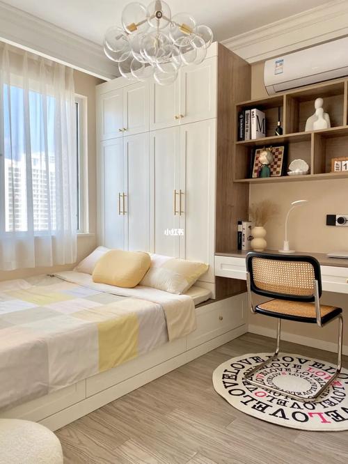 秋天里的榻榻米卧室|奶fufu的超级温柔_卧室_榻榻米_秋天去哪玩_床品