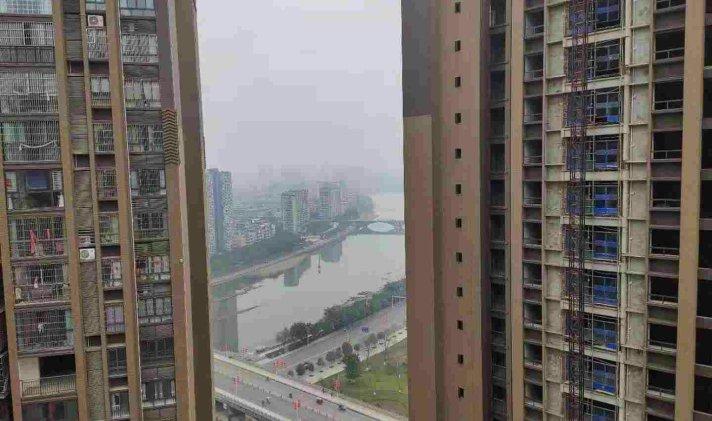 中江县凯江镇 香江国际 2室2厅1卫 79平米