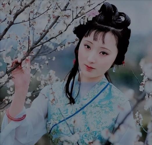 林黛玉人物形象分析