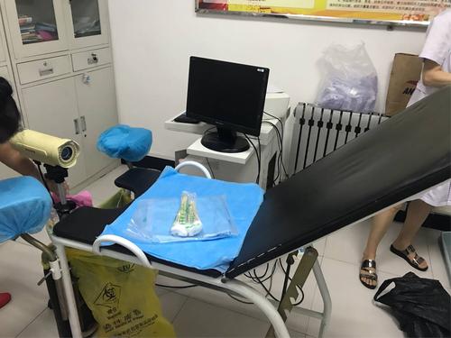 老虎台街道虎南社区组织居民进行妇科检查