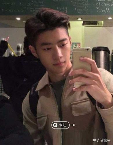 阳光干净短发,要清爽 寸头是帅帅哒,酷男孩必备,脸型比较好看的男孩