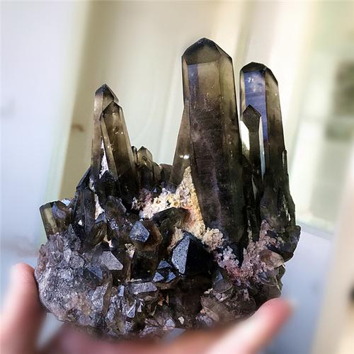 天然茶水晶簇黑水晶原石原矿标本居家办公能量消磁净化风水石摆件