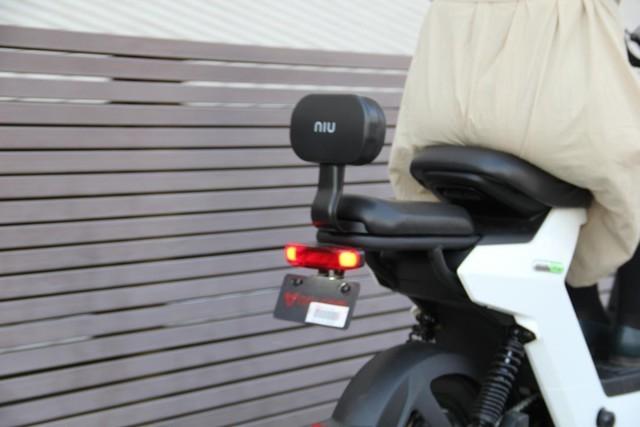 小牛gova f0锂电电动车,城市出行好助手 ?