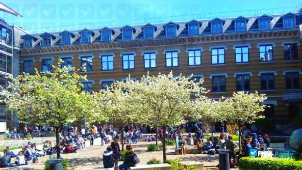 法国里昂第三大学