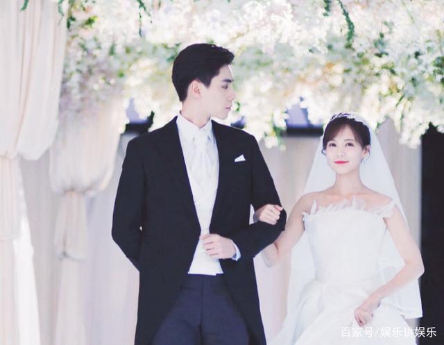 杨紫李现,胡一天李一桐婚纱照流出,两位"新娘"对比