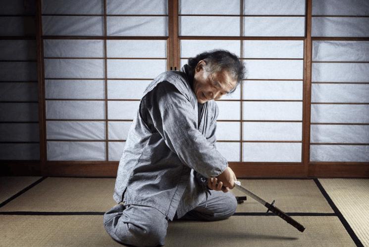 日本的武士道精神,切腹真的是自己完成的吗?为什么要切腹?