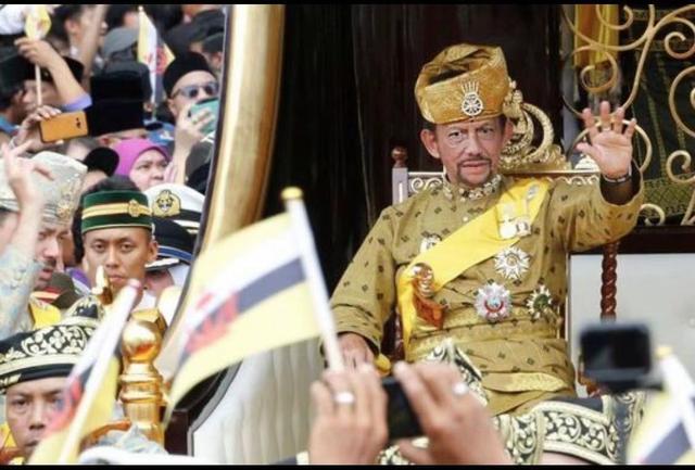 世界最富有的王室榜单出炉,均来自亚洲和非洲,英女王资产被碾压