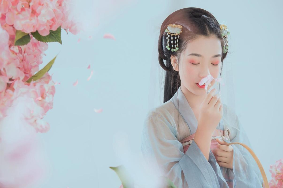 坊古装摄影-晒晒拍的清纯少女古装照 写美篇 早就想拍一套古装写真了
