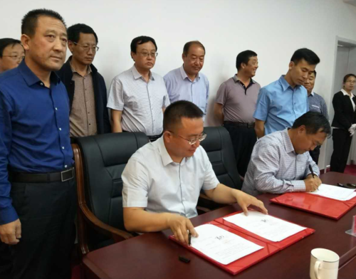 乌兰察布市卓资县滋味食品经销公司董事长带队一行五人来我公司洽谈