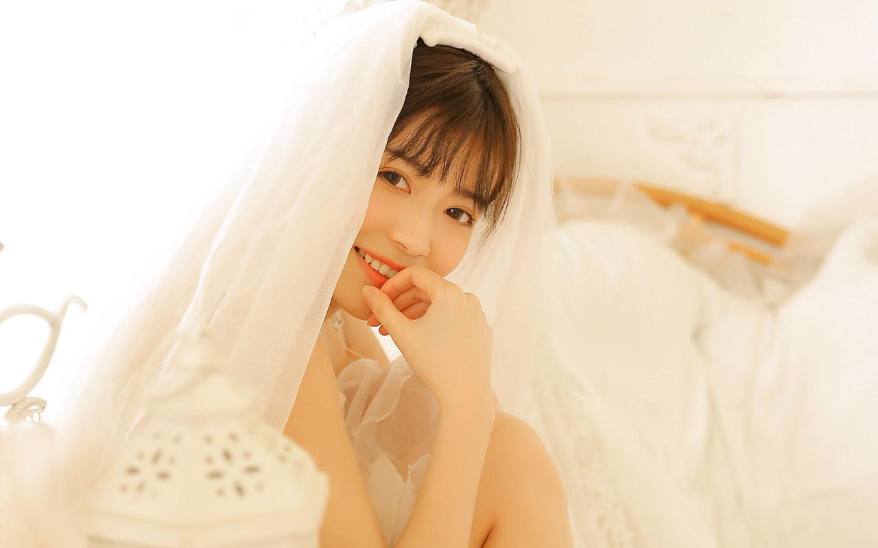 甜美少女可爱清纯高清桌面壁纸