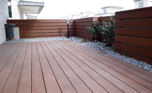 阳台地板选材难,不如试试这款零污染户外pvc木地板